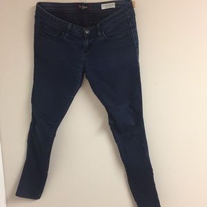 Guess Size 30 Skinny Low Rise Jegging Maxine